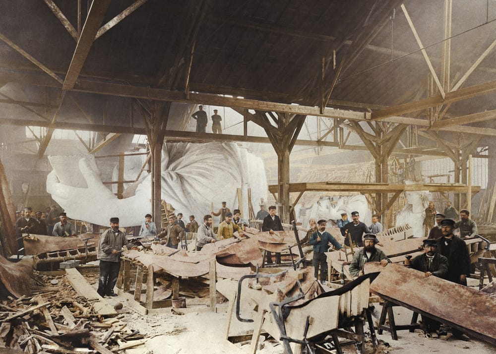Building the Statue of Liberty, c.1882 post image
